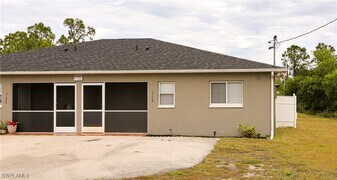 5124 30th St SW in Lehigh Acres, FL - Building Photo
