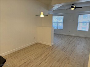 38 E Serene Ave in Las Vegas, NV - Building Photo - Building Photo