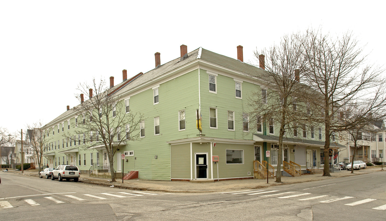 659 Chestnut St in Manchester, NH - Foto de edificio