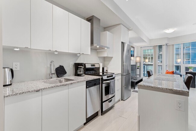 51 E Liberty St in Toronto, ON - Building Photo - Building Photo