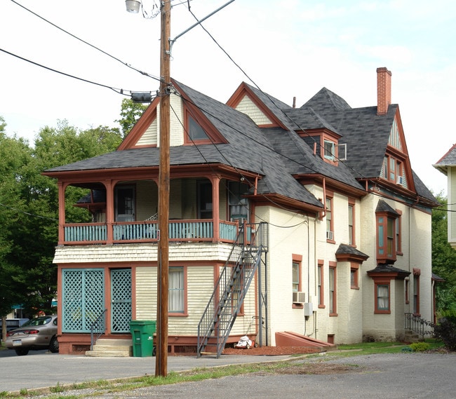 535 W 4th St in Williamsport, PA - Building Photo - Building Photo