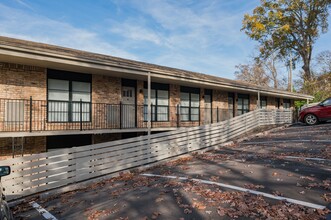 The Fairways in Birmingham, AL - Building Photo - Building Photo