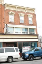 9-15 Elm St in Oneonta, NY - Foto de edificio - Building Photo