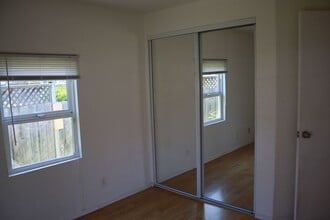 2724 Rohnerville Rd in Fortuna, CA - Building Photo - Building Photo