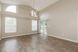 7030 Colony Pointe Dr in Riverview, FL - Building Photo - Building Photo