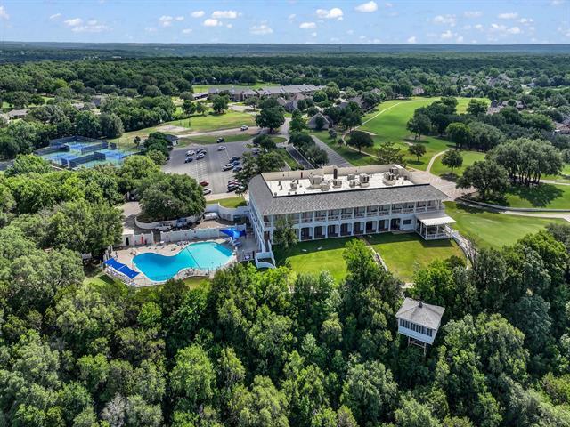 property at 8511 Westover Ct