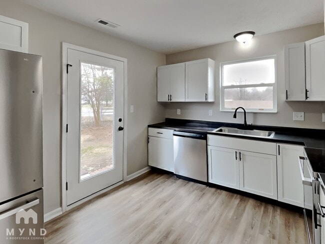 4038 Gray Arbor Way in Indianapolis, IN - Foto de edificio - Building Photo