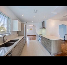 1082 NE 89th St in Miami, FL - Building Photo - Building Photo