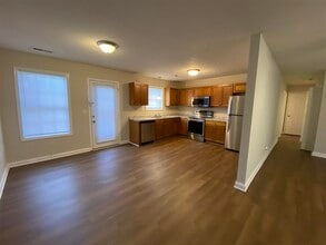 4642 Woodstone Dr in Bowling Green, KY - Building Photo - Building Photo