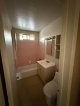 4870 Abbott Rd in Lynwood, CA - Building Photo - Building Photo