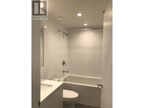 3833-3833 Evergreen Pl in Burnaby, BC - Building Photo - Building Photo