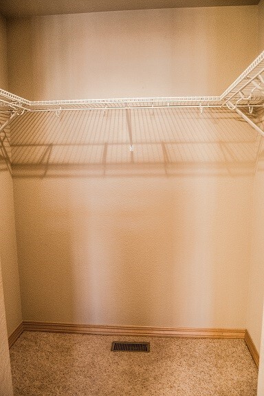 property at 2864 W Lakewood Dr