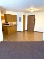 750 5th St S in St. Cloud, MN - Building Photo