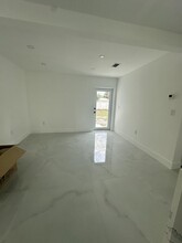 1308 NW 19th Ave in Fort Lauderdale, FL - Building Photo - Building Photo