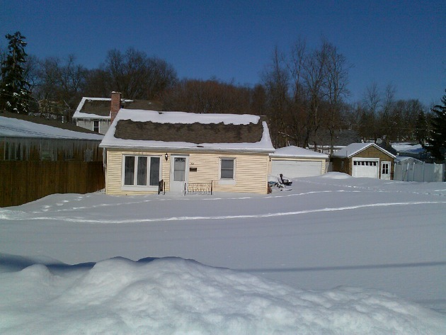 306 E 8th St in Lockport, IL - Building Photo