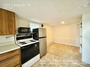 1615 S King St in Seattle, WA - Building Photo - Building Photo