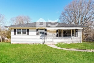 2310 McKinney St in Burlington, NC - Building Photo