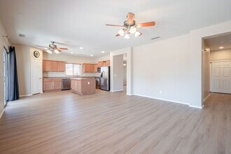 26197 W Potter Dr in Buckeye, AZ - Building Photo - Building Photo