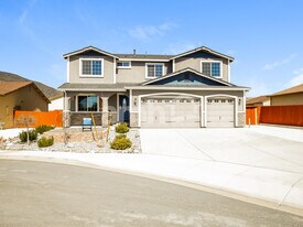 18667 Granite Peak Ct in Reno, NV - Building Photo