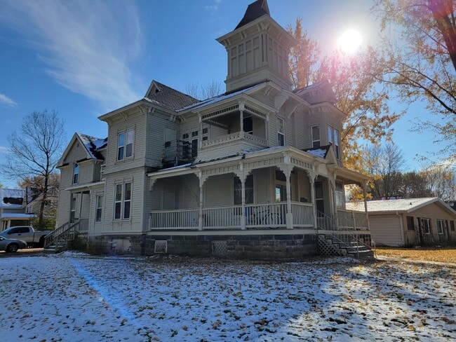 1501 State St in Eau Claire, WI - Building Photo - Building Photo