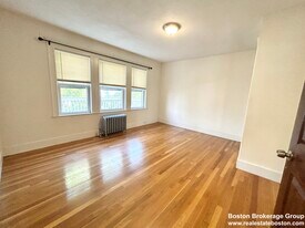 11 Romsey St, Unit 3 in Boston, MA - Building Photo - Building Photo