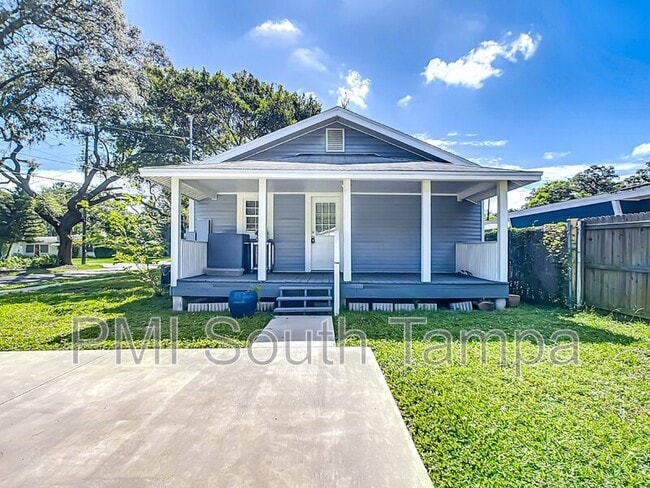 375 4th St NW in Largo, FL - Building Photo - Building Photo