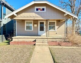 2798 S Acoma St in Englewood, CO - Building Photo