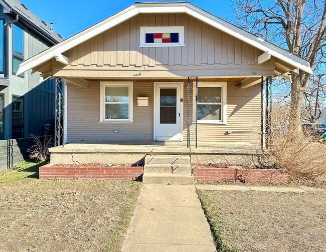 property at 2798 S Acoma St