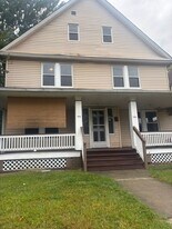 738-740 E 91st St in Cleveland, OH - Building Photo