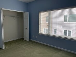 7309 Battery Park Blvd in Cleveland, OH - Building Photo - Building Photo
