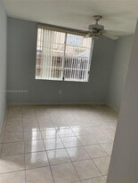 1062 W 42nd Pl in Hialeah, FL - Building Photo