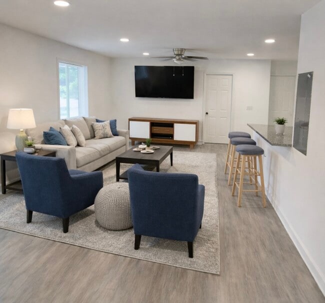 13 S Main St, Unit 13 in Manchester, NY - Building Photo - Building Photo