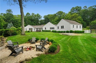 782 Smith Ridge Rd in New Canaan, CT - Building Photo - Building Photo