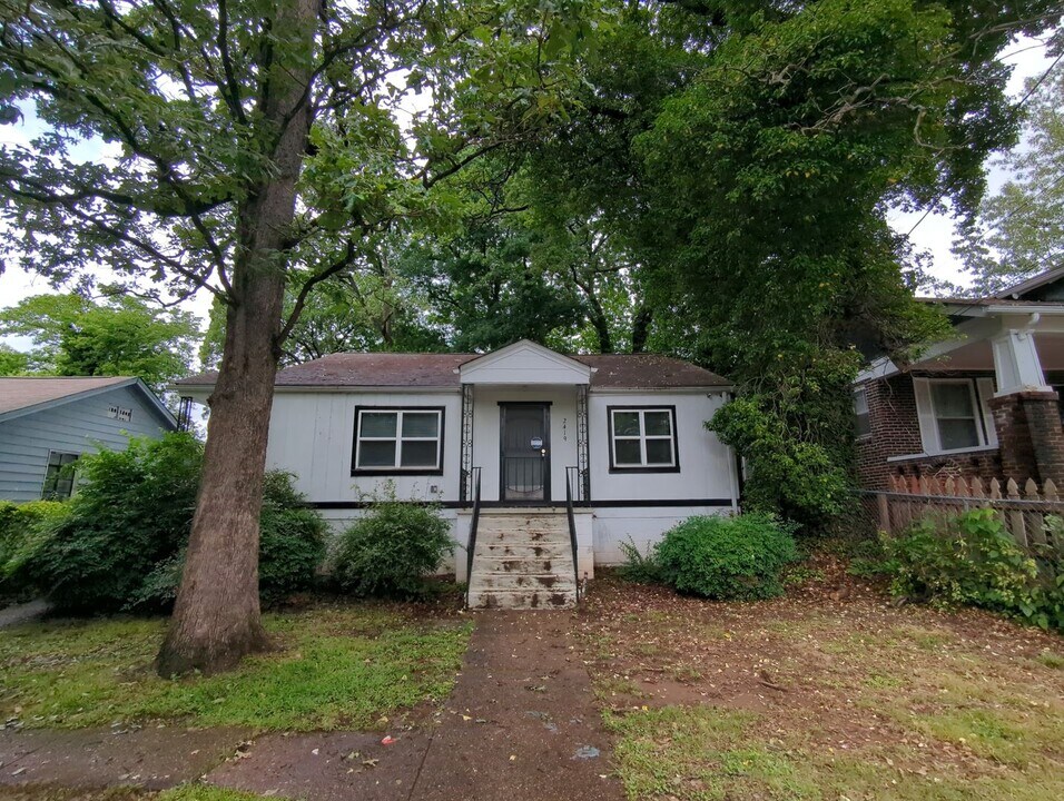 2419 Vine St in Chattanooga, TN - Building Photo