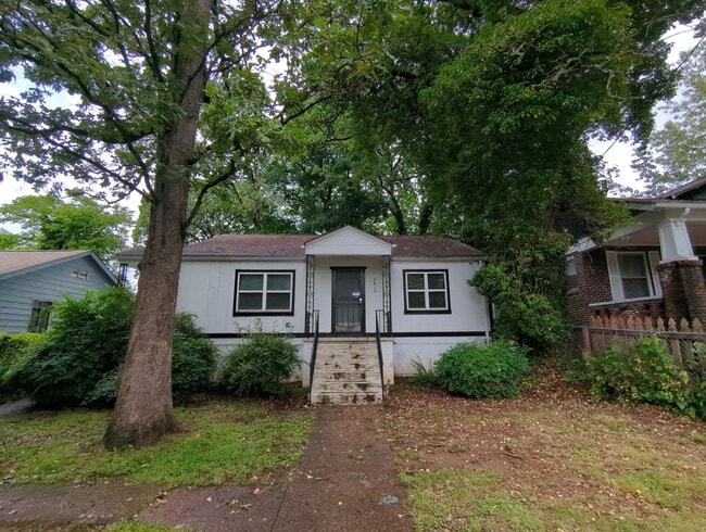 property at 2419 Vine St