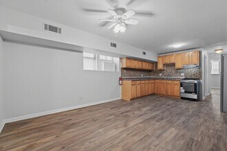 761 Avenue A in Bayonne, NJ - Foto de edificio - Building Photo