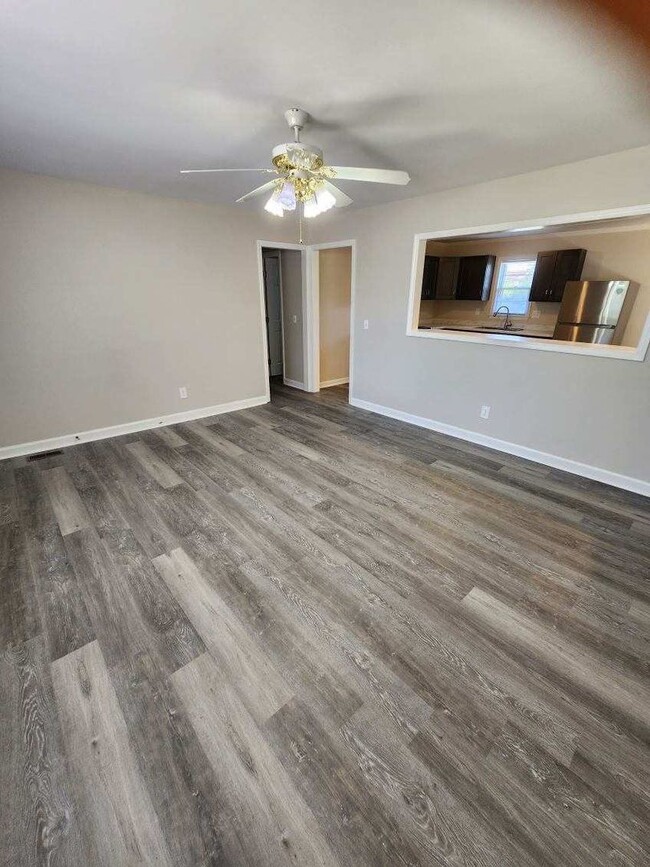 1340 Old Ebenezer Rd in Florence, SC - Building Photo - Building Photo