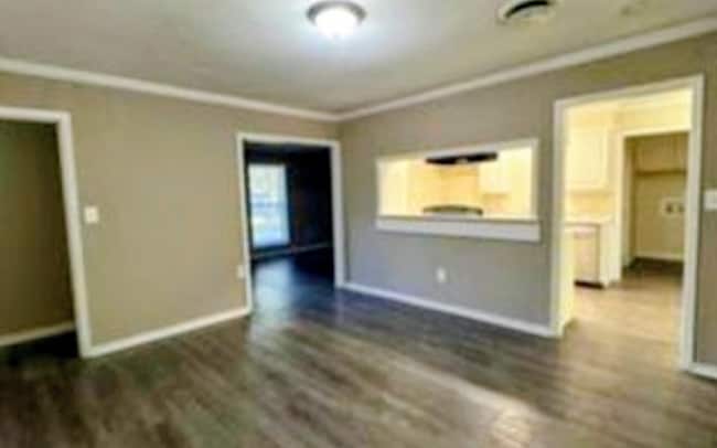 1011 Fairway St in Jackson, MS - Building Photo - Building Photo