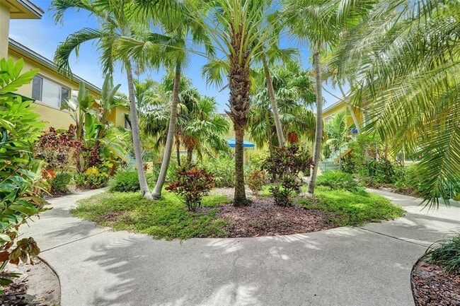 729 NE 16th Ave, Unit 729D in Fort Lauderdale, FL - Building Photo - Building Photo