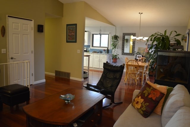 2246 Oregon Ct