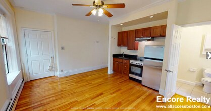 22 Joy St, Unit 3 in Boston, MA - Foto de edificio - Building Photo