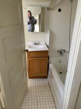 945 W William St in Decatur, IL - Building Photo - Building Photo