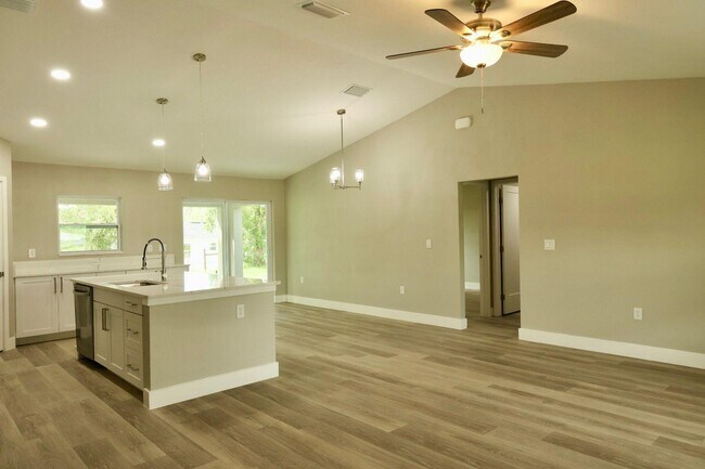 15 Malauka Pass Way in Ocklawaha, FL - Building Photo - Building Photo