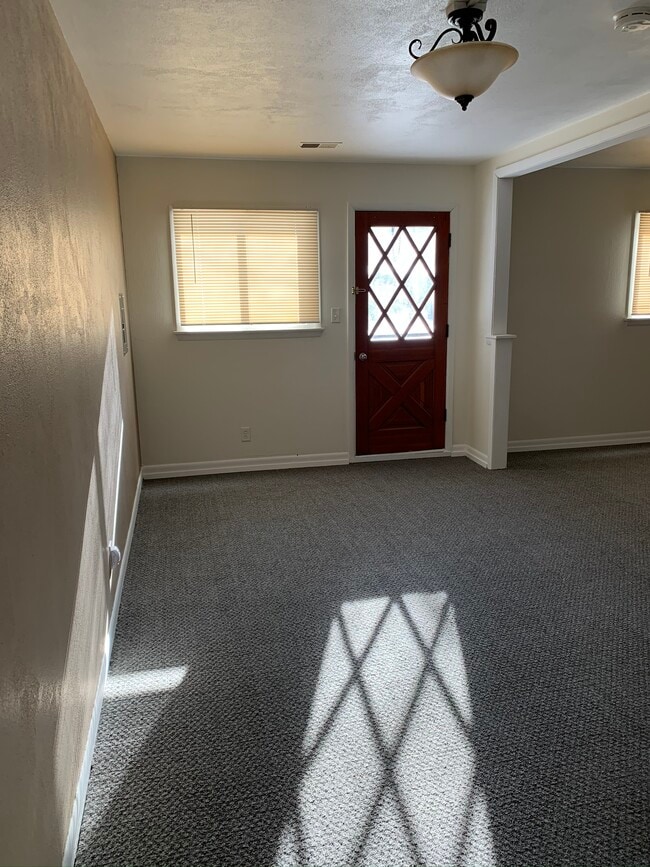 property at 1462 Winter Dr