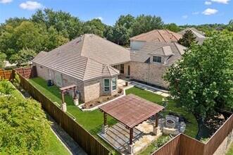 2015 Crockett Cir in Irving, TX - Building Photo - Building Photo