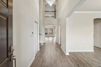 18318 Windy Knl Wy in Houston, TX - Building Photo - Building Photo
