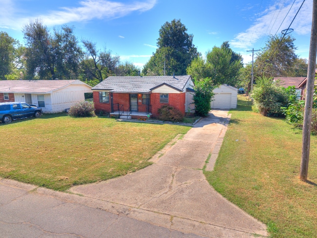 property at 3612 Firethorn Dr