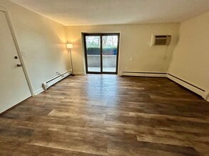 70 Charles River Rd in Waltham, MA - Building Photo - Building Photo