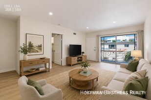 356 Rexford Dr, Unit 5 in Beverly Hills, CA - Building Photo