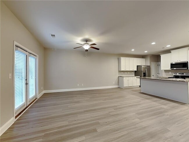 409 Trickum Hill Dr in Lawrenceville, GA - Foto de edificio - Building Photo